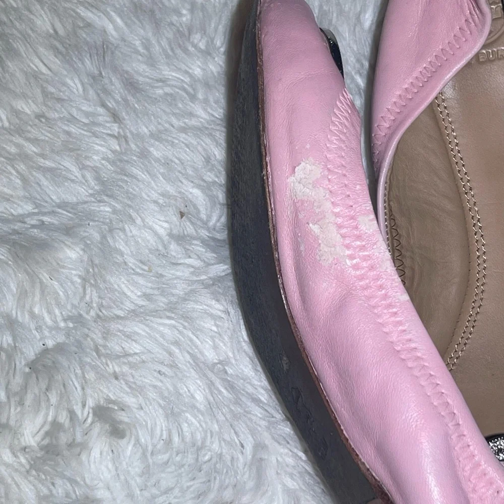 Tory Burch women’s pink rhinestone logo flat shoes size 6.5